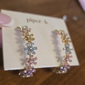 Chic Gold Floral Earrings